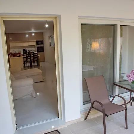 Mon Repos Luxury 아파트